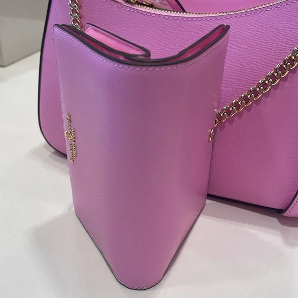 Kate Spade Madison Medium Bifold Wallet
Surf Pink
NWT - Picture 6 of 16